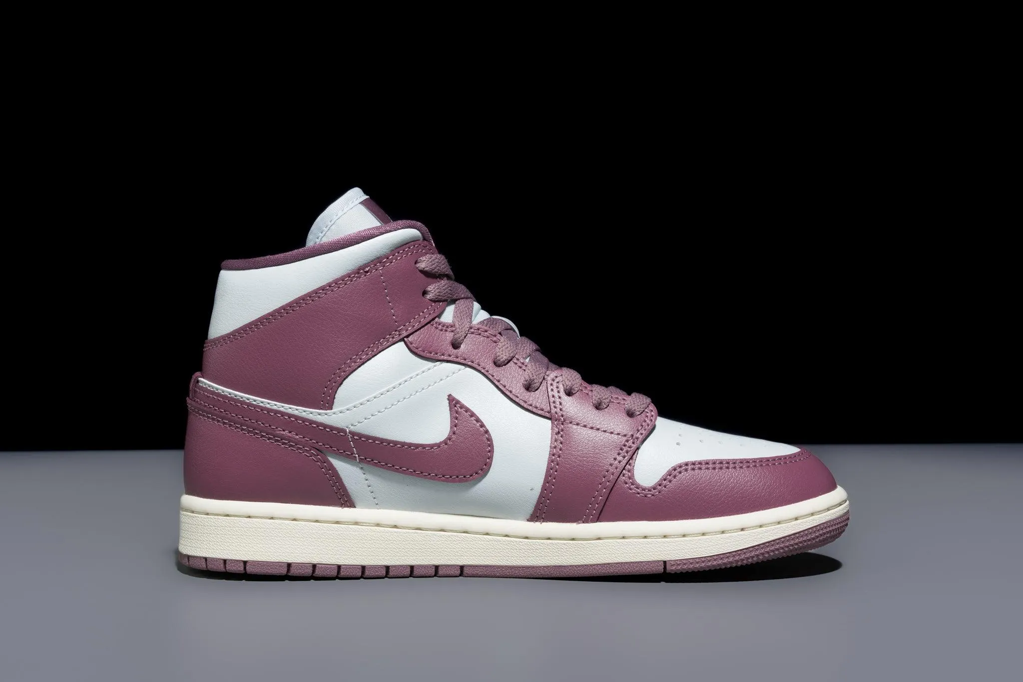 Air Jordan 1 Mid WMNS 'Sky J Mauve'