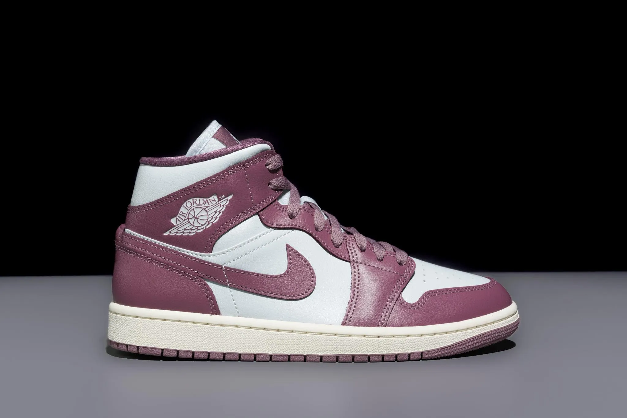 Air Jordan 1 Mid WMNS 'Sky J Mauve'