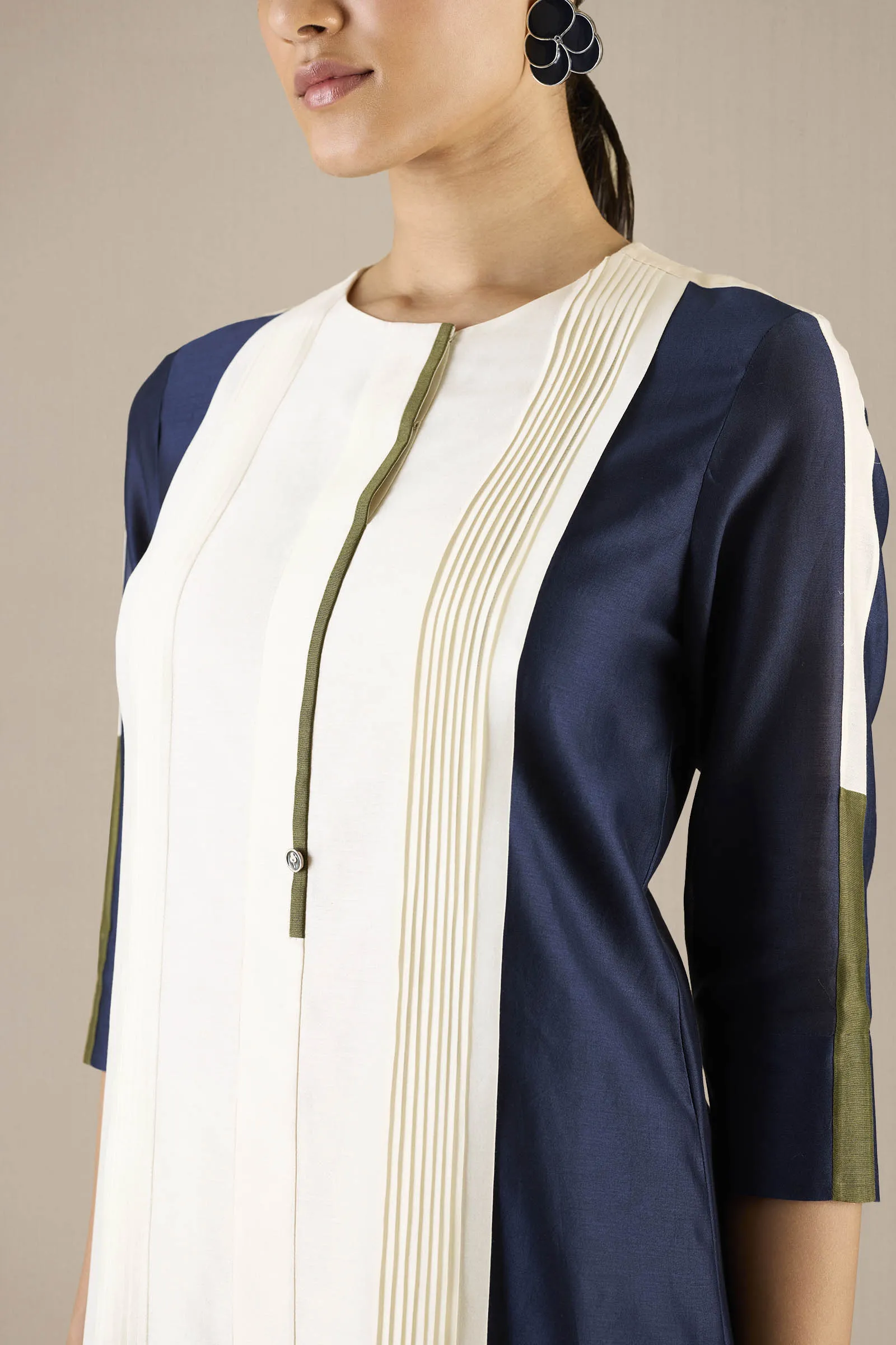 Araiah Kurta Set