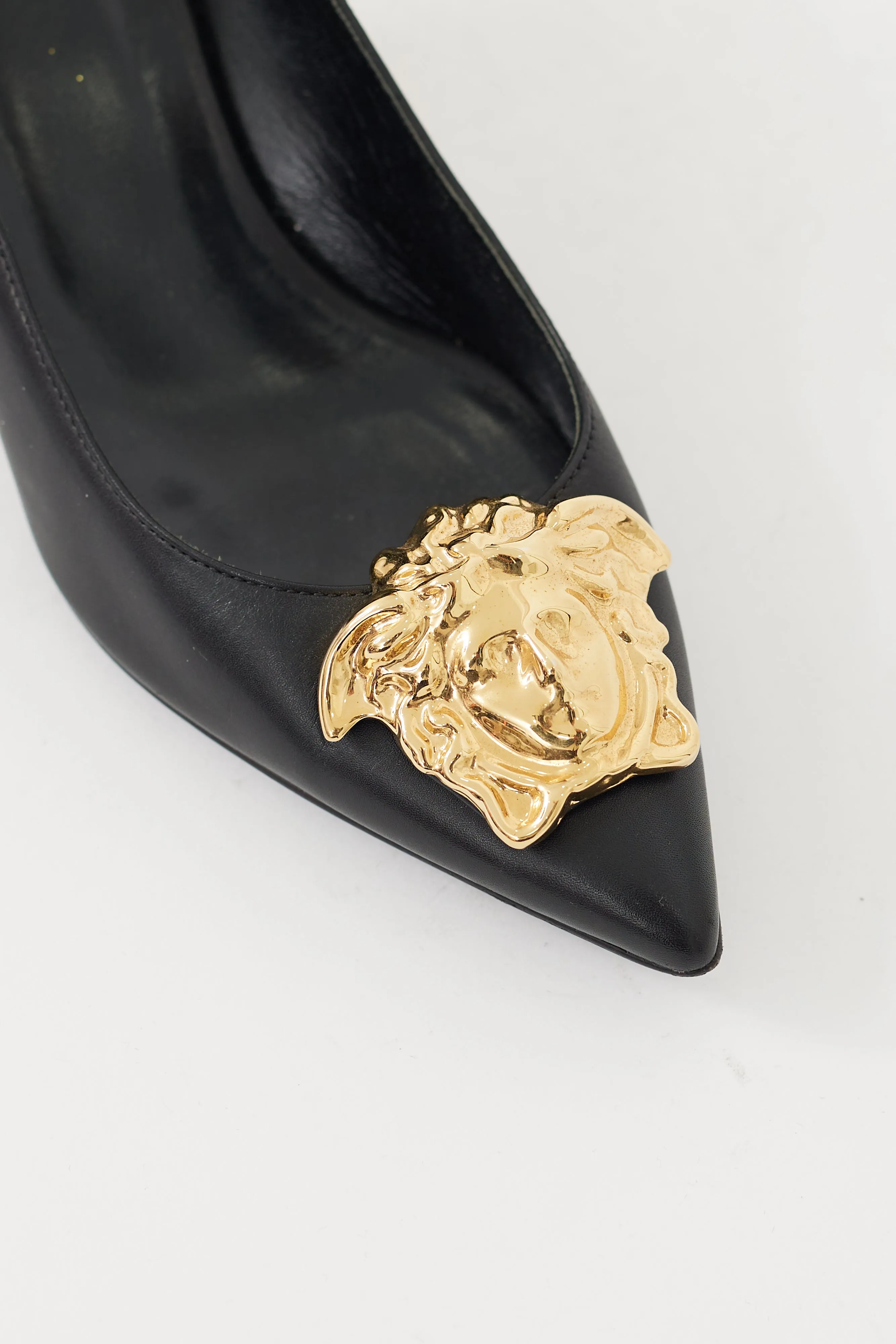 Black & Gold Leather Medusa Palazzo Pump