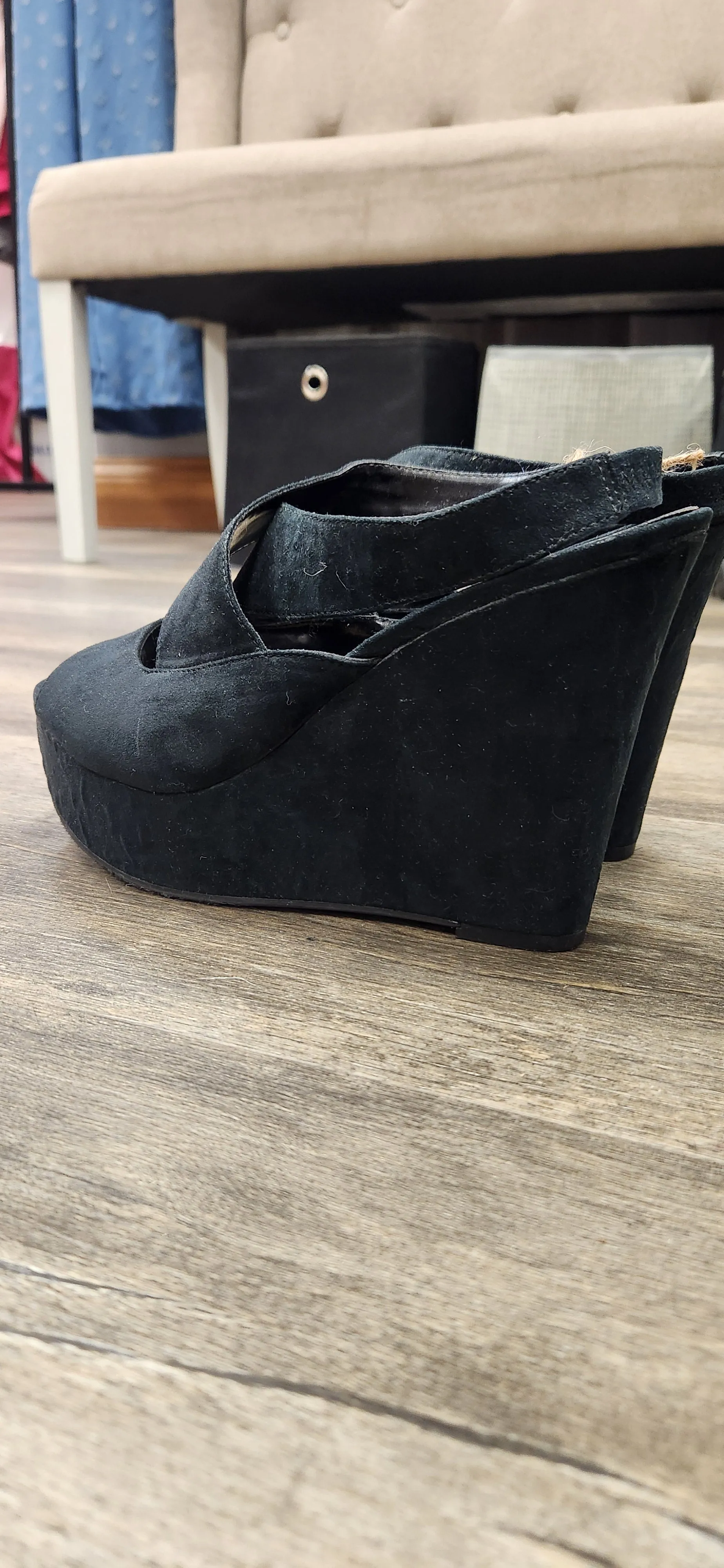Candies Black Wedges Size 8.5 RS 37