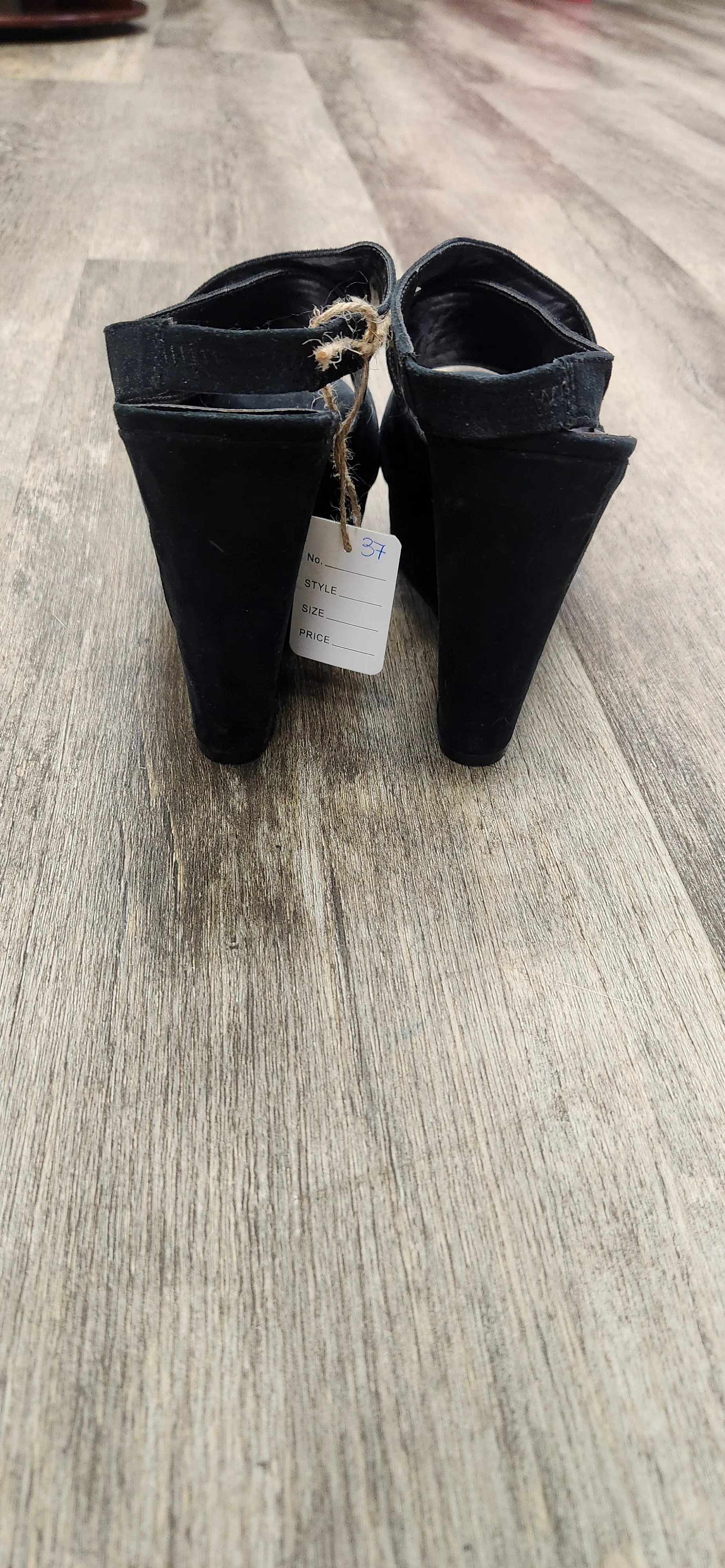 Candies Black Wedges Size 8.5 RS 37