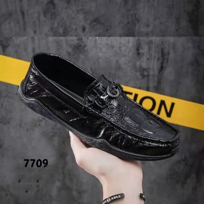 Casual Leather All-match British Slip-on Men's Shoes