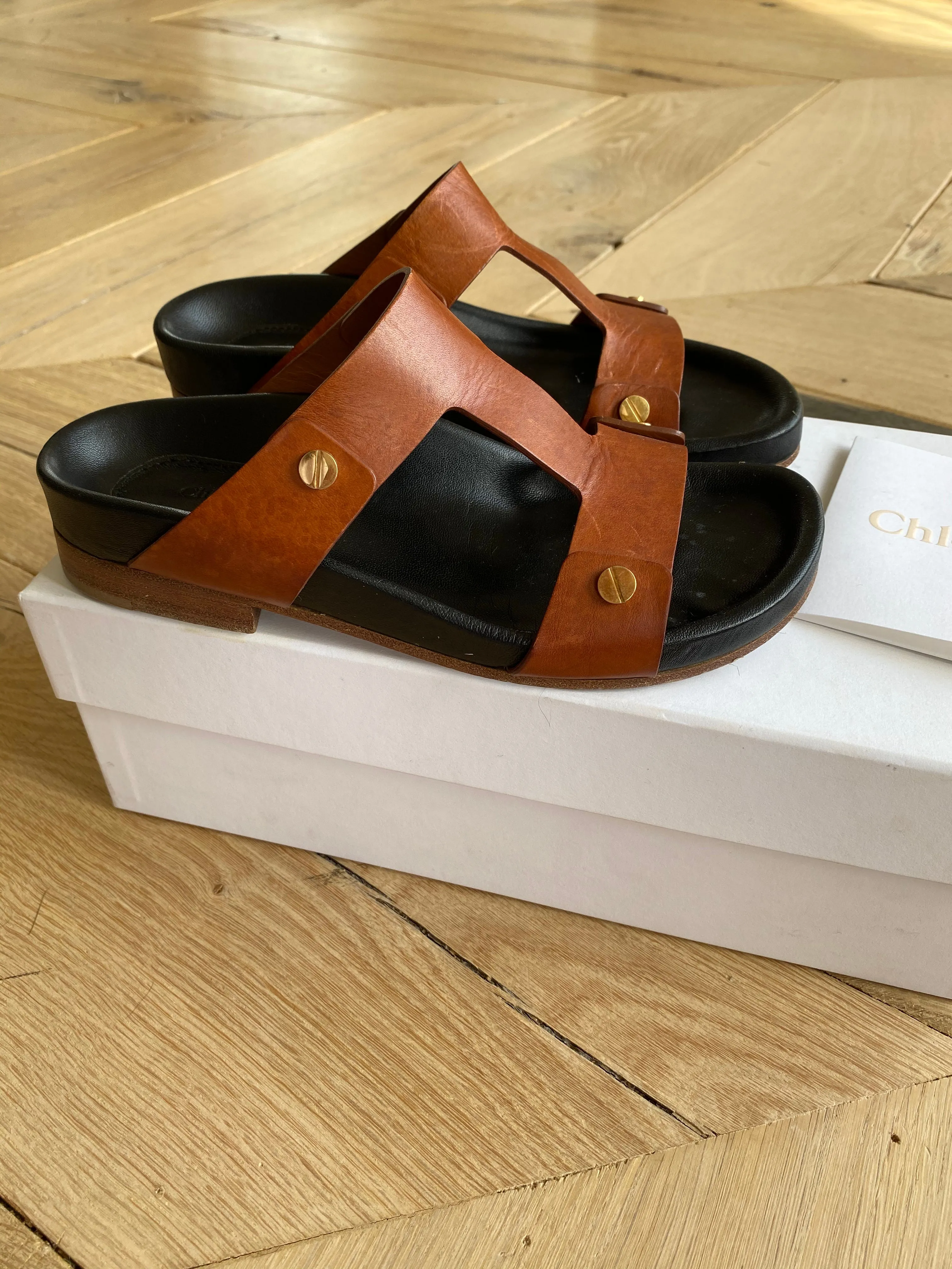 CHLOÉ slides