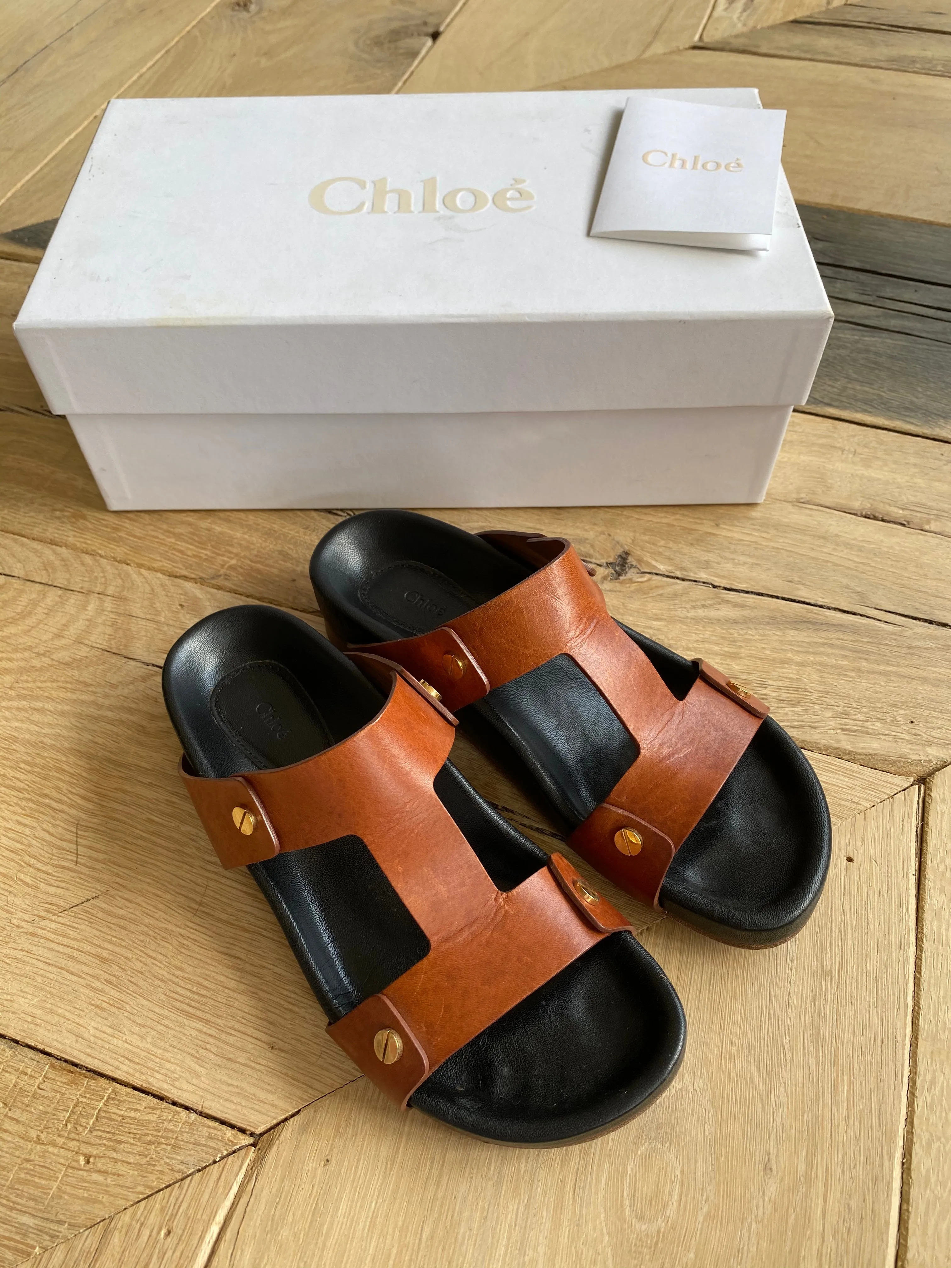 CHLOÉ slides