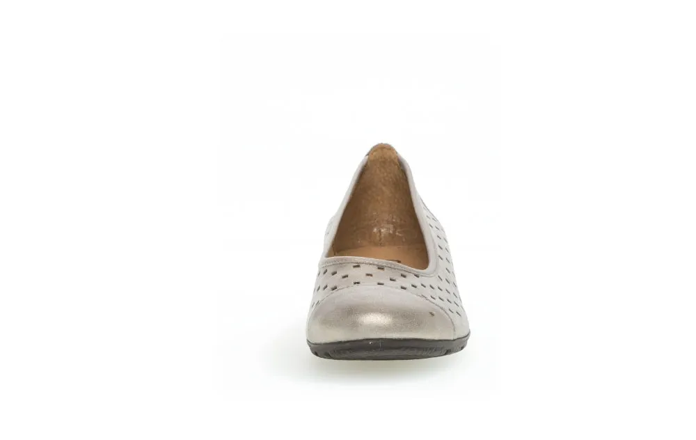 Gabor Ruffle 24.169 Ladies Ballet Pumps