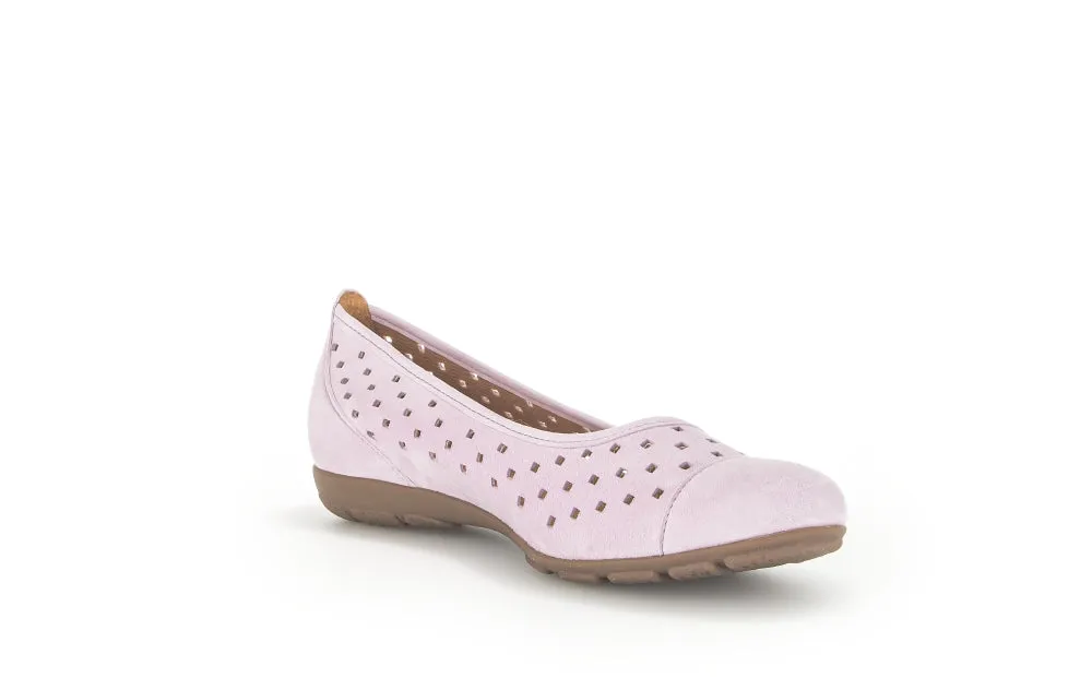 Gabor Ruffle 24.169 Ladies Ballet Pumps