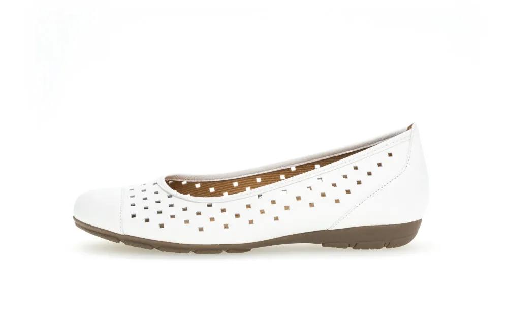 Gabor Ruffle 24.169 Ladies Ballet Pumps