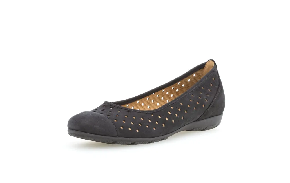 Gabor Ruffle 24.169 Ladies Ballet Pumps