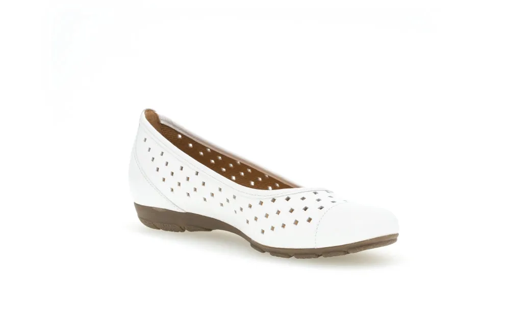 Gabor Ruffle 24.169 Ladies Ballet Pumps