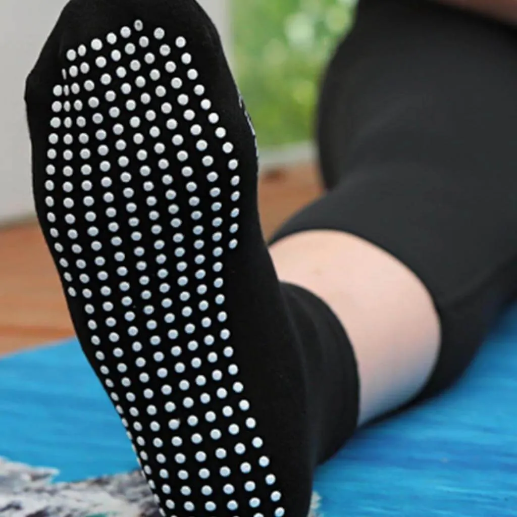 Hospital Socks / Non Slip Socks / Diabetic Safe Socks by Gripperz
