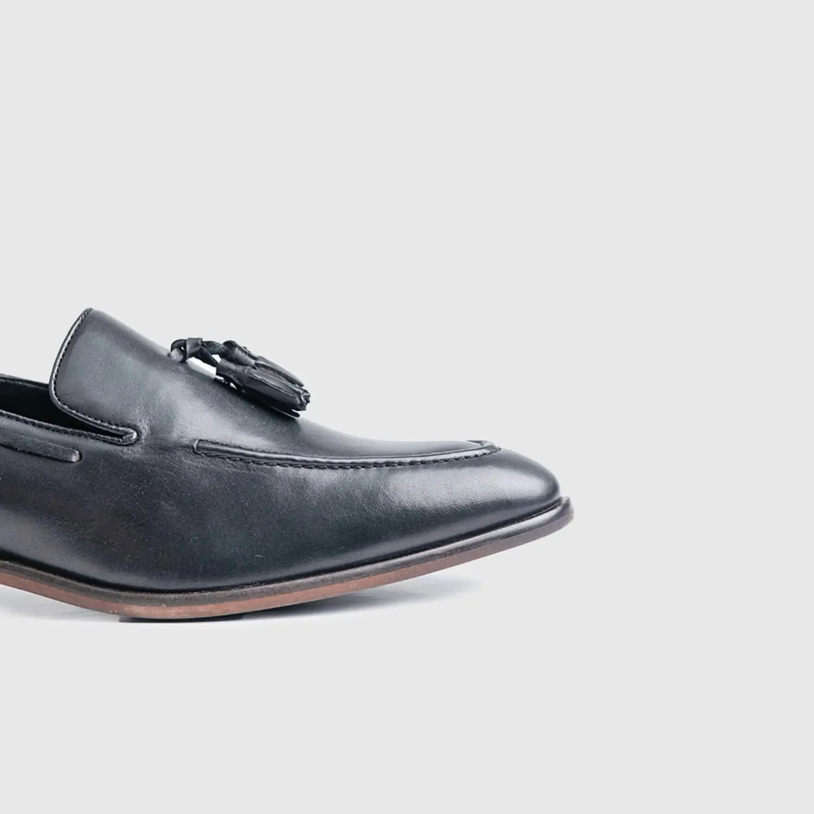 Idris Leather Tassel Loafers Black 00844