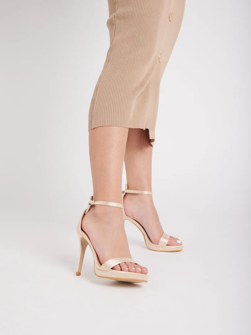 Sandales stilettos satinées