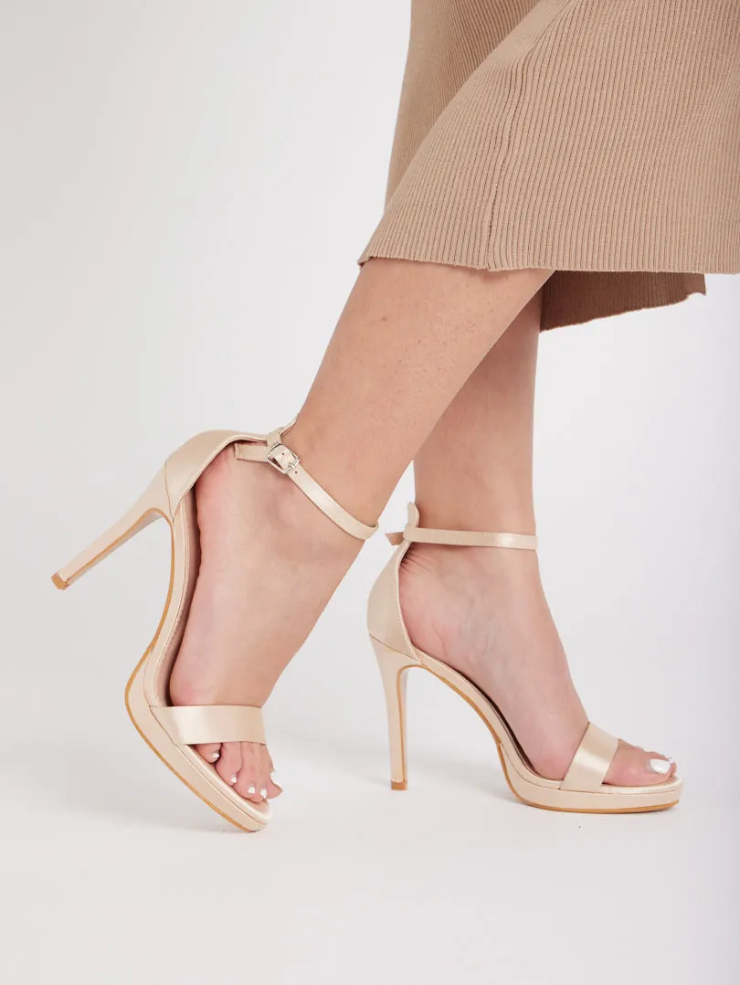 Sandales stilettos satinées