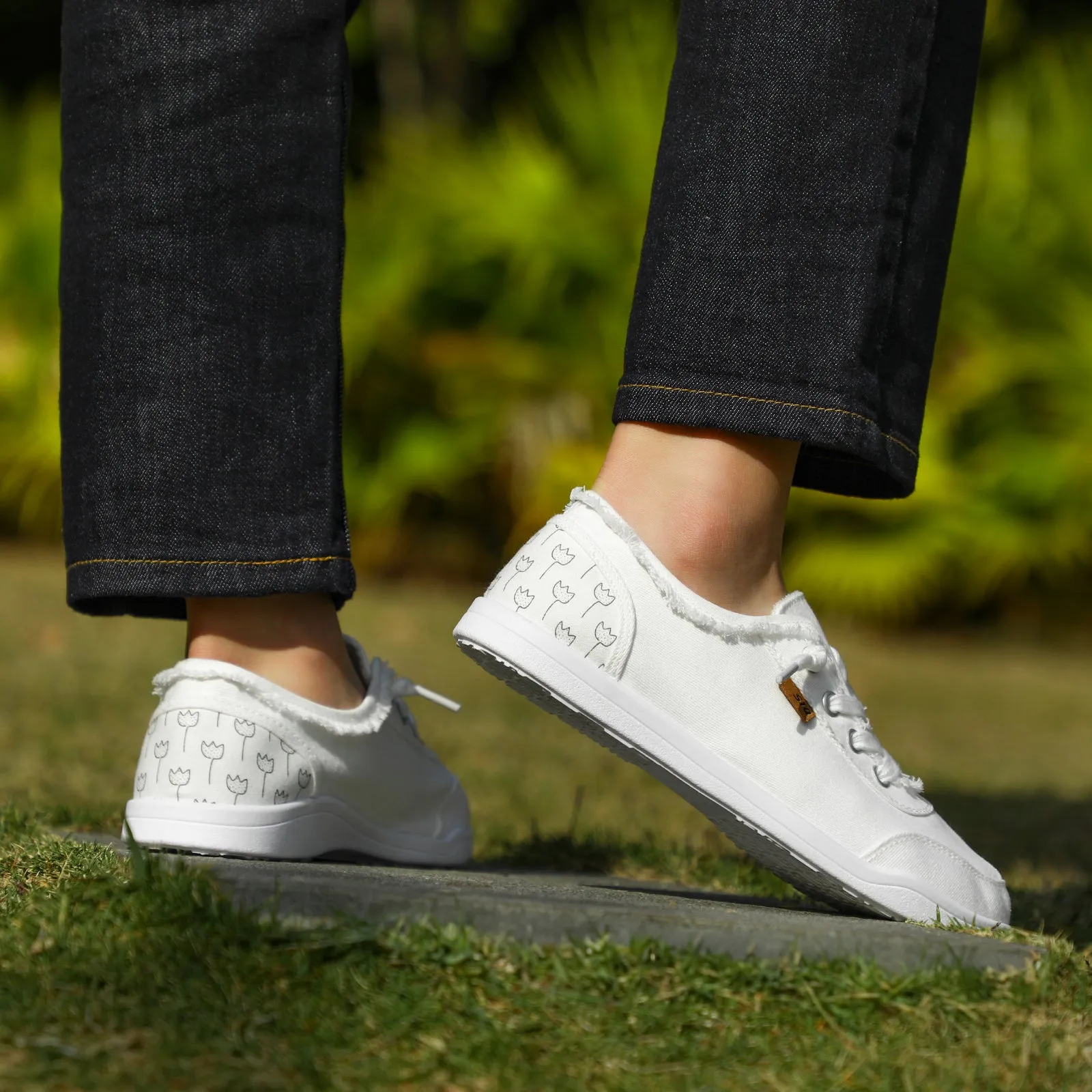 STQ Women Slip On Shoeswith Orthopedic Insole Low Top Classic Fashion Canvas Sneakers | Plantar Fasciitis Shoes