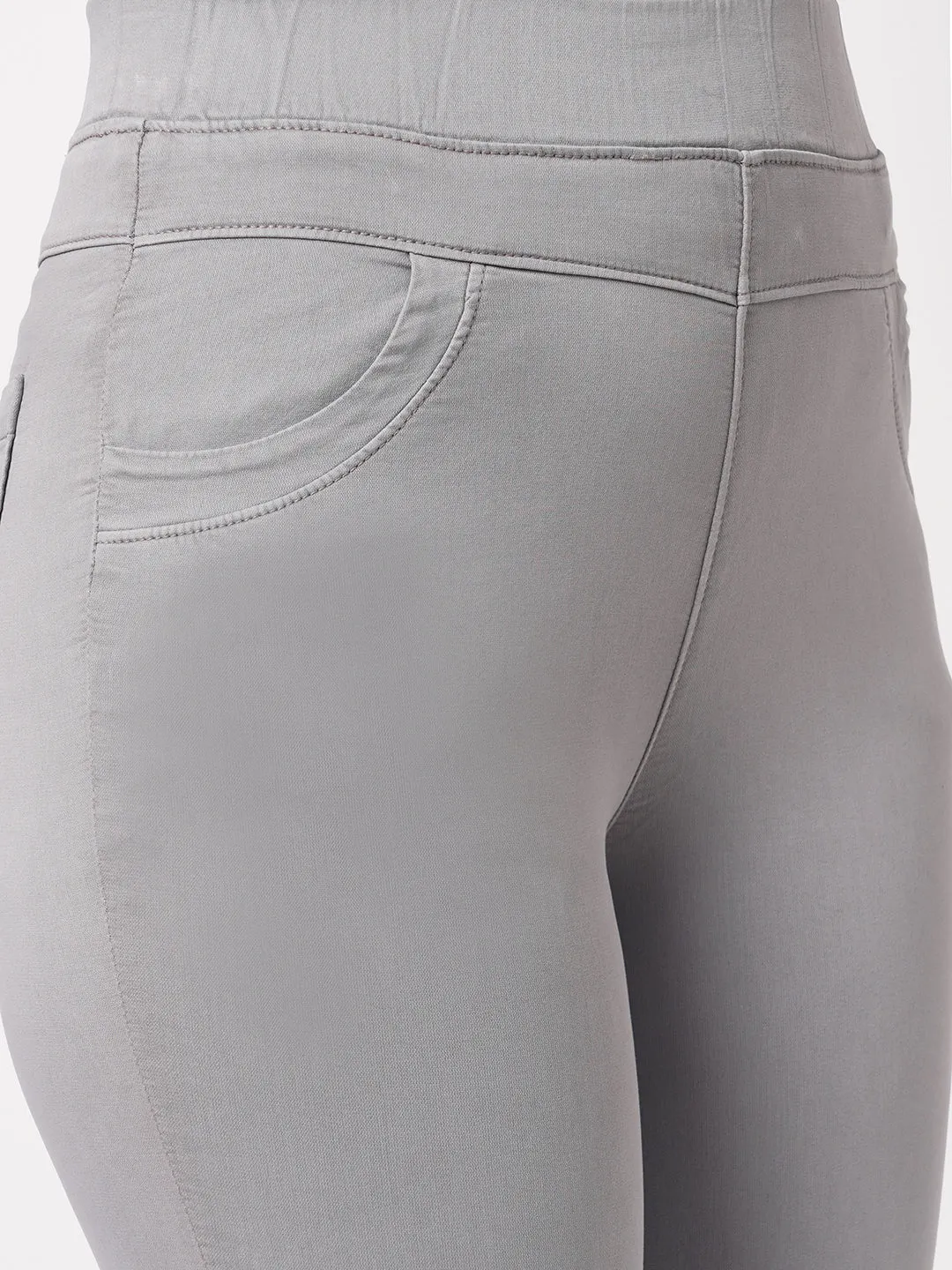 Women Super High-Rise Skinny Fit Jegging