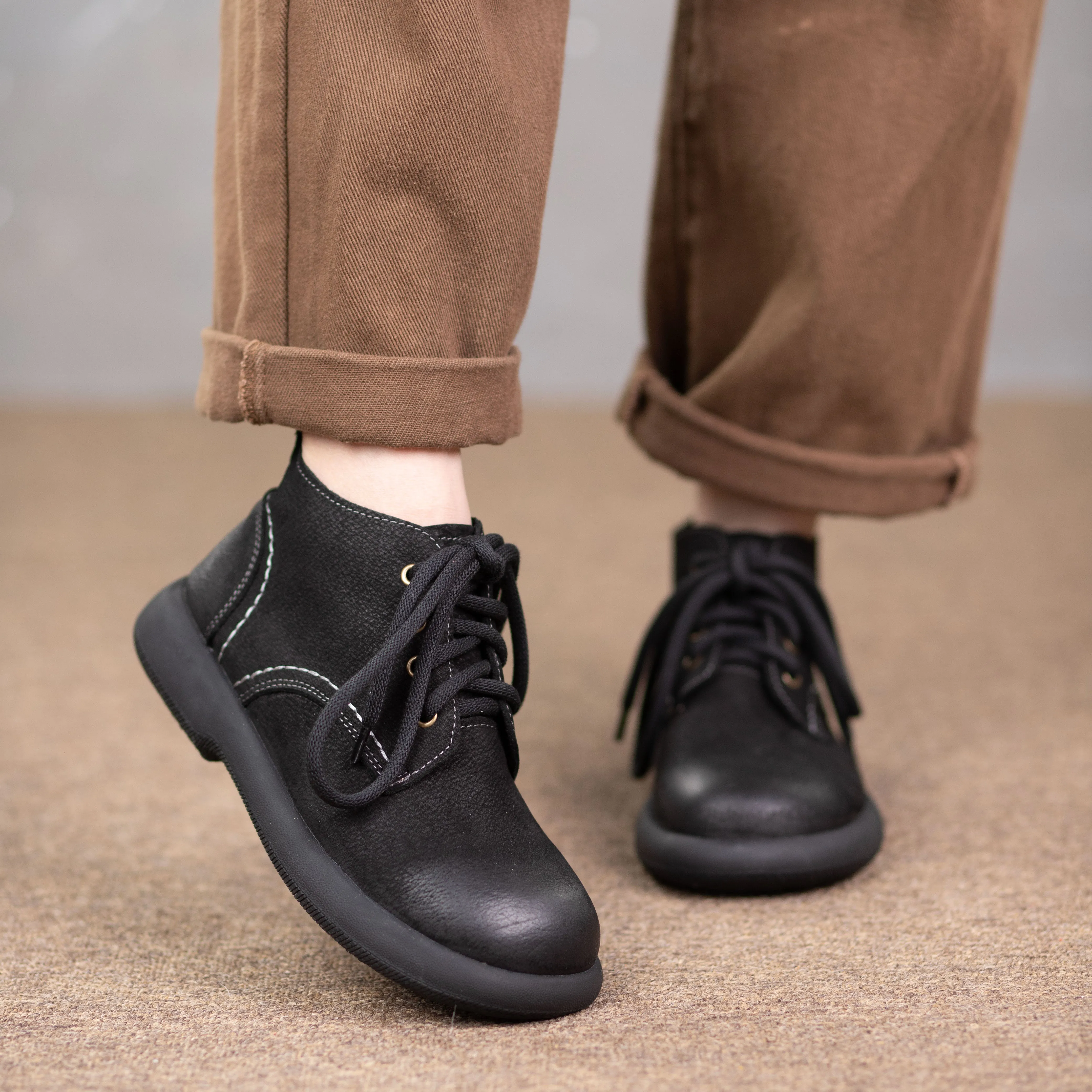 Women's Literary Leather Vintage Casual Lace-up Boots