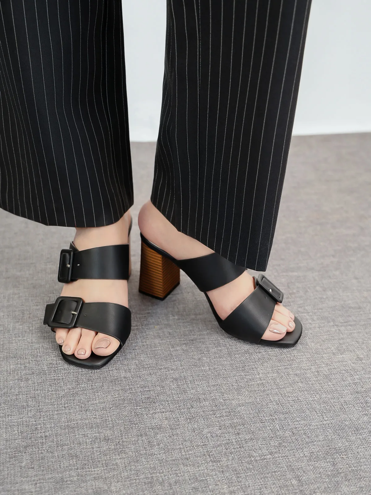 Womens "Chantria" Block Heel Sandals