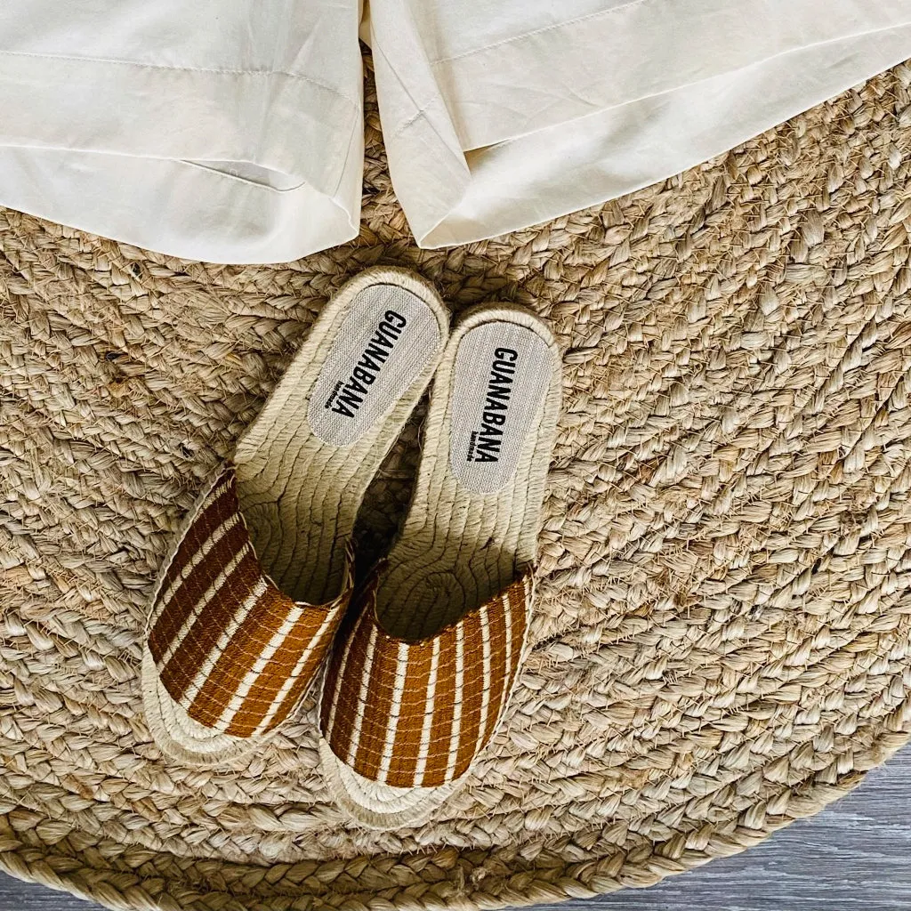 Woven slip on gold