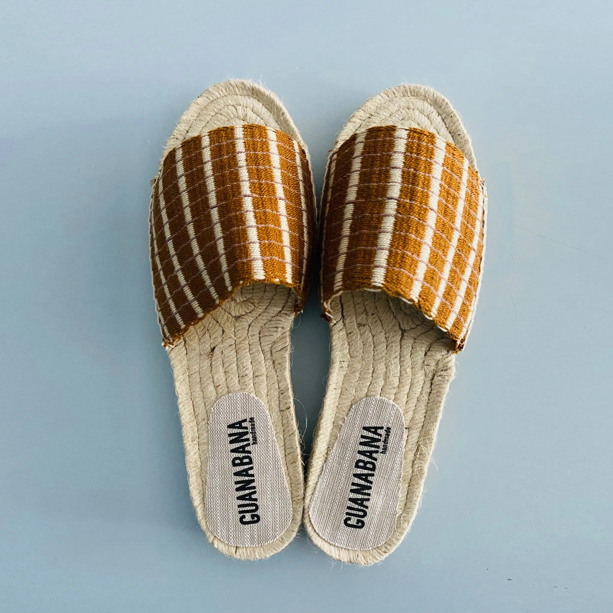 Woven slip on gold