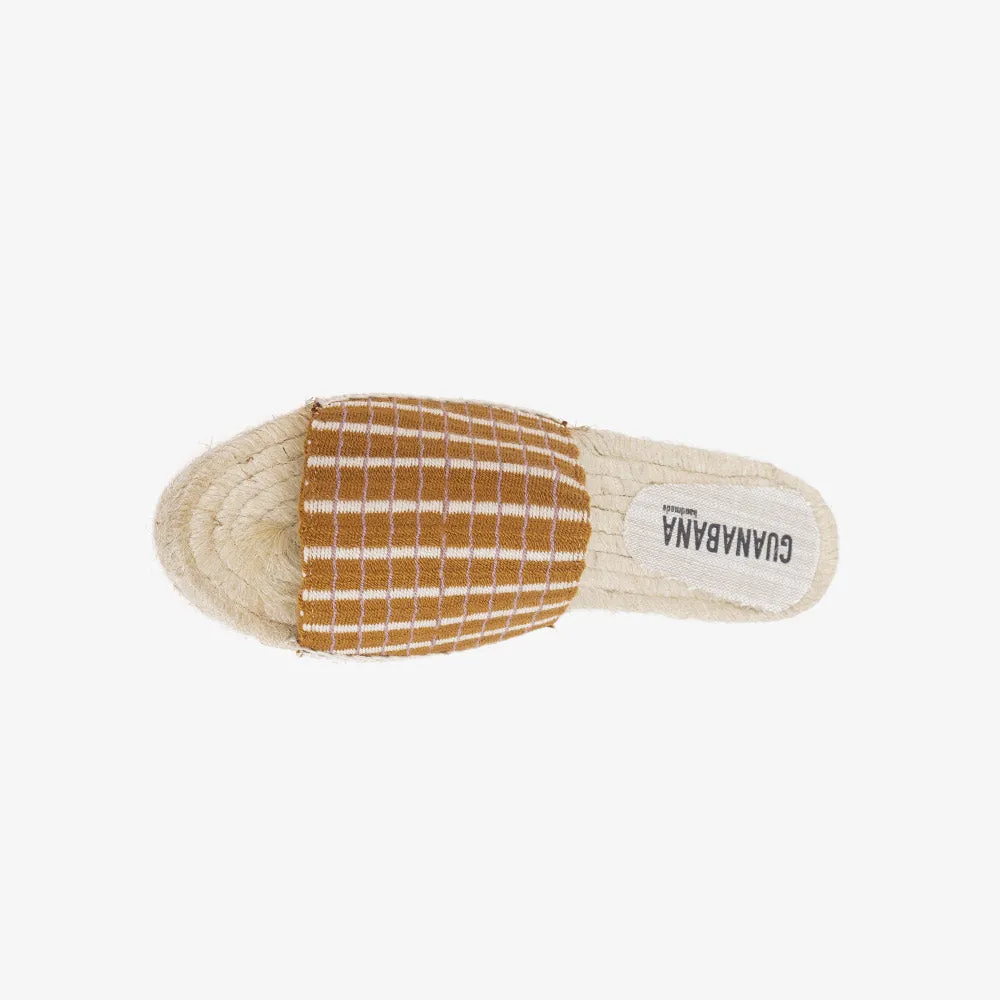 Woven slip on gold